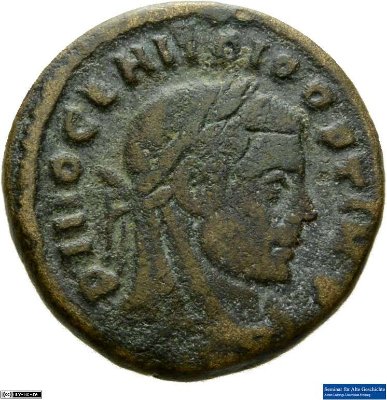 Nummus, Divus Claudius Gothicus317-318 n. Chr.Antike HerrscherprägungConstantinus I. (um 270/288-337 n. Chr.)