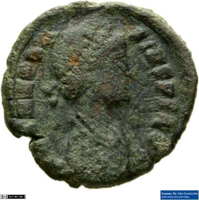 Aes 4, Theodosius I.378-383 n. Chr.Antike HerrscherprägungTheodosius I. (347-395 n. Chr.)