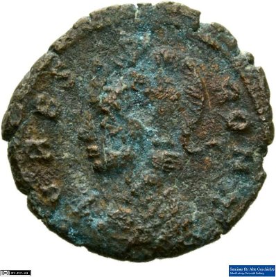 Nummus, Urbs Roma330-331 n. Chr.Antike HerrscherprägungConstantinus I. (um 270/288-337 n. Chr.)