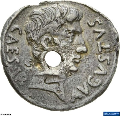 Denar (ANT), Augustusca. 19-4 v. Chr.Antike HerrscherprägungGaius Iulius Caesar (Octavianus), seit 27 v. Chr. Augustus (63 v.-14 n. Chr.)